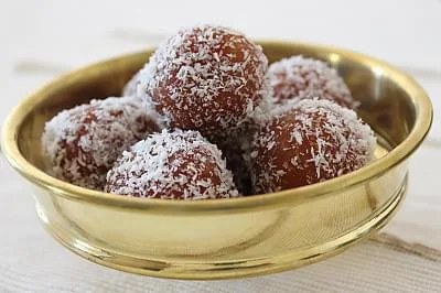 Dry Gulab Jamun Black