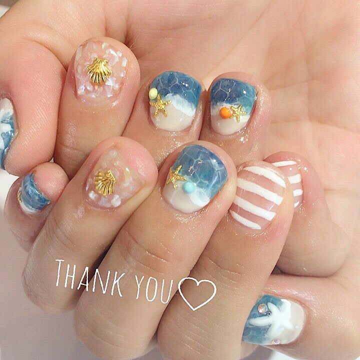 ちび爪も夏デザインにチェンジ 夏のショートネイル8選 Trill トリル