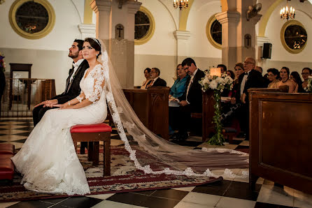 Fotografo di matrimoni Jose Miguel Reyes Olla (reyesolla). Foto del 2 luglio 2019