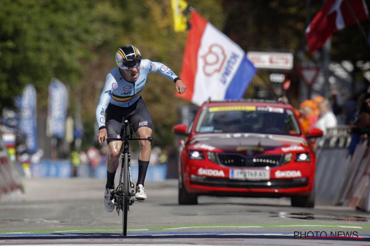 Fenomenale Evenepoel knalt naar wereldtitel tijdrijden bij juniors