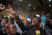 Alex residents chanting songs ahead of their scheduled meeting with Joburg mayor Herman Mashaba.