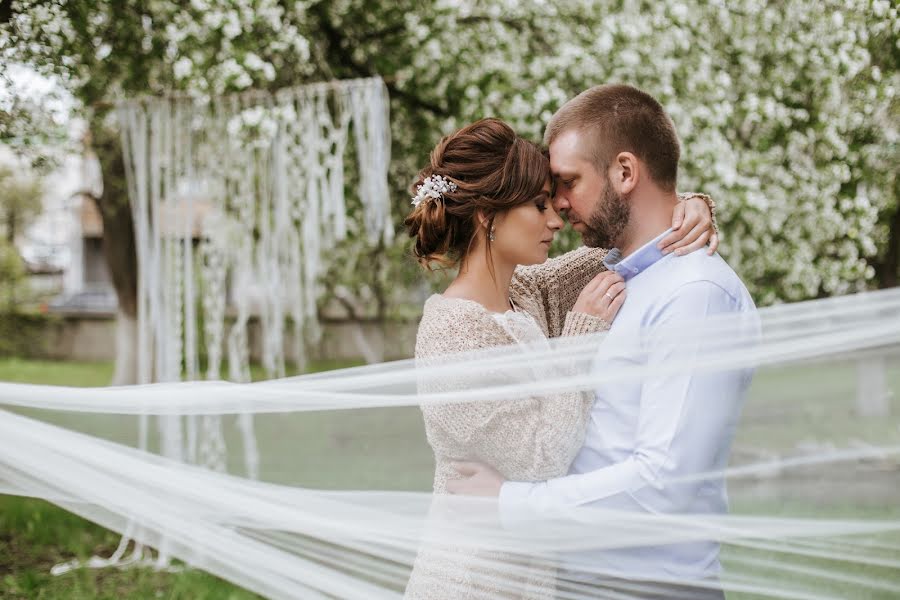 Fotógrafo de casamento Yuliya Galyamina (theglue). Foto de 26 de agosto 2018