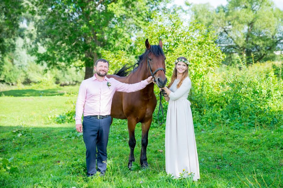 Fotógrafo de casamento Evgeniy Zavalishin (zephoto33). Foto de 26 de fevereiro 2018