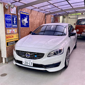 S60 D4