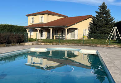 Maison avec piscine 3