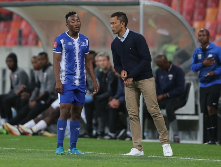 Fadlu Davids, Head Coach, talks to Lebohang Maboe of Maritzburg United during the Absa Premiership match between Chippa United and Maritzburg United at Nelson Mandela Bay Stadium on October 18, 2017 in Port Elizabeth.