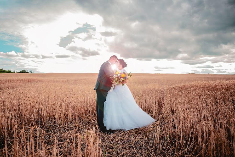 Huwelijksfotograaf Oleksandr Dikhtiar (weddingtrip). Foto van 19 juli 2022