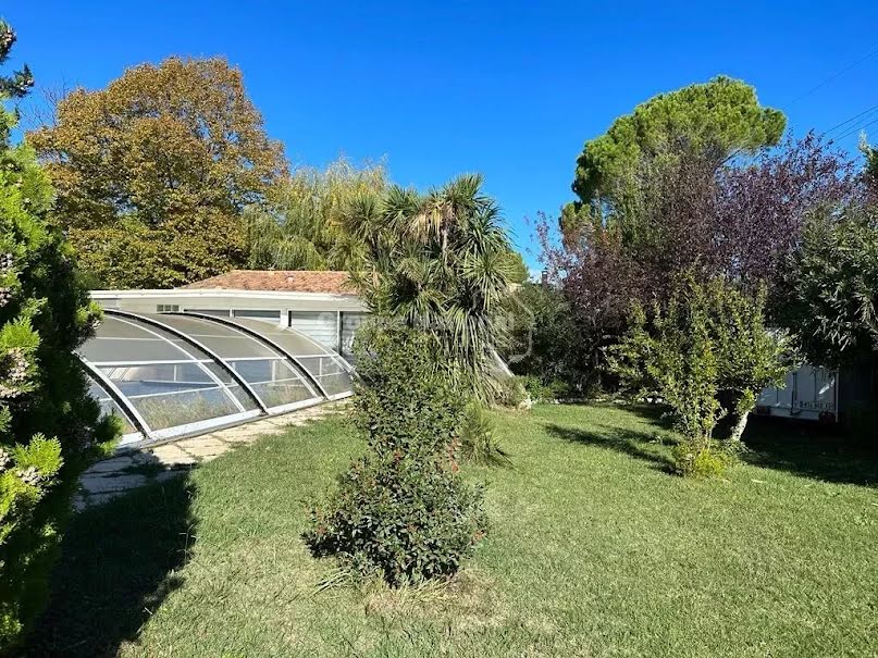 Vente villa 11 pièces 262 m² à Salon-de-Provence (13300), 745 000 €