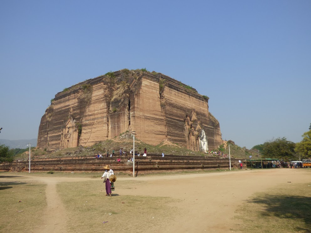 MINGUN PAGODA (PAHTODAWYI)