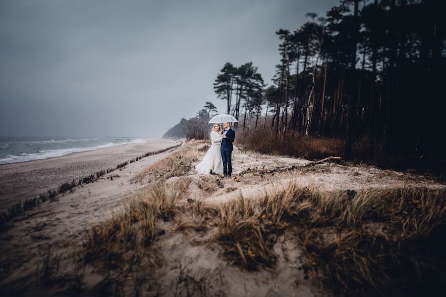 Fotografo di matrimoni Barbara Rompska (rompskafotografi). Foto del 2 dicembre 2019