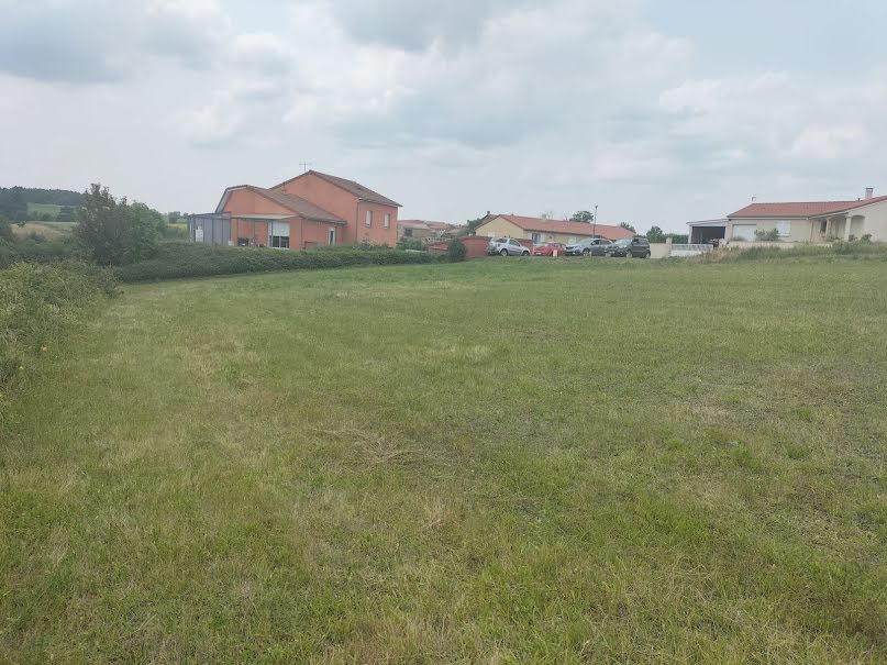 Vente terrain à batir  1549 m² à Saint-Beauzire (43100), 61 500 €