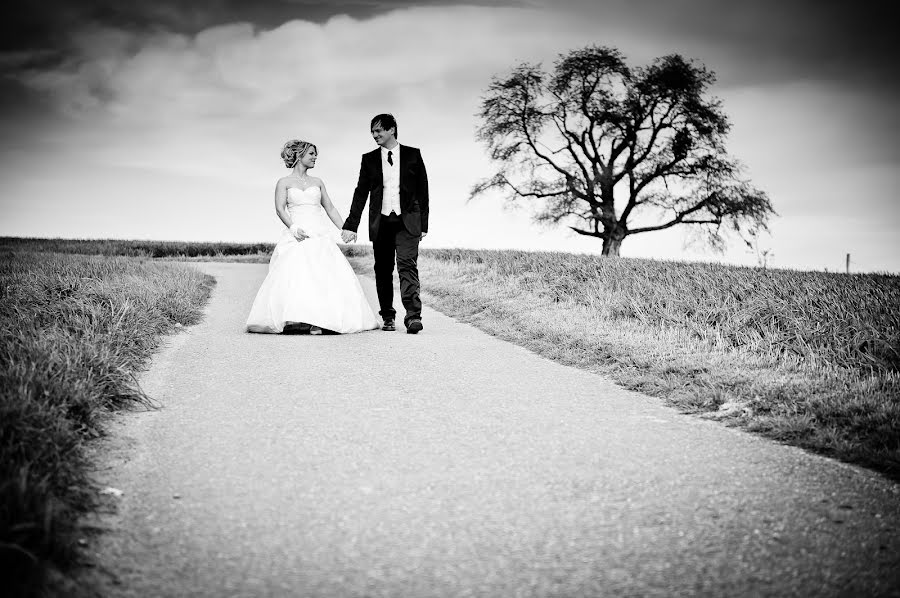 Fotógrafo de casamento Ajas Kulici (kulici). Foto de 6 de outubro 2015