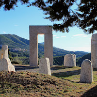 Menhir di oggi di 