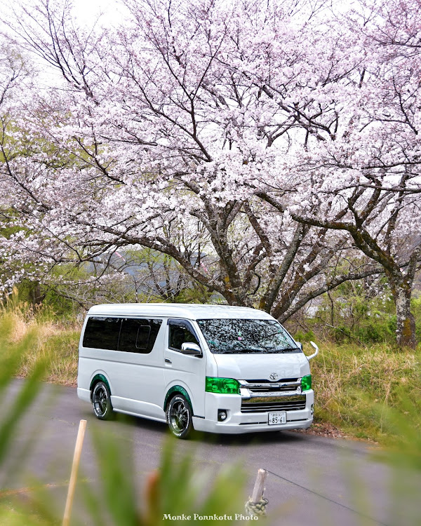 ハイエースワゴンのハイエースワゴン・4月もよろしくお願い致します🌸・桜・カスタム・カメ活に関するカスタム事例の投稿画像2枚目