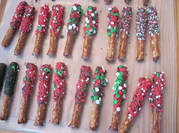 Chocolate Dipped Pretzel Rods