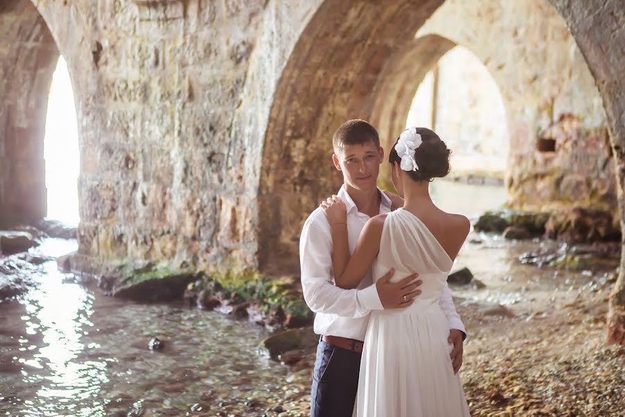 Fotógrafo de bodas Lyubov Dubovik (ldinka). Foto del 11 de abril 2019