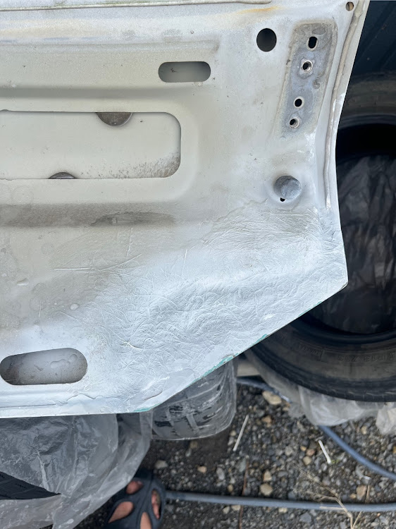 キャリイトラックのDIY・車好きと繋がりたい・FRP加工・バッドフェイス・盆休みの思い出に関するカスタム事例の投稿画像3枚目