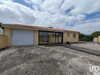 maison à Saint-Louis-de-Montferrand (33)