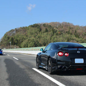 NISSAN GT-R R35