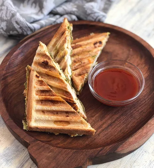 Veg Tandoori Grilled Cheese Sandwich [2 Pieces]