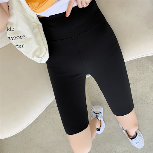 Title 4, Fashionable solid color yoga hip shorts for wom...