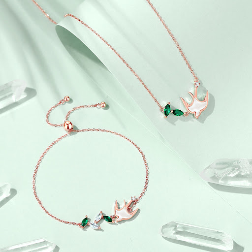Title 1, S925 Sterling Silver Rose Gold Bracelet. A styl...