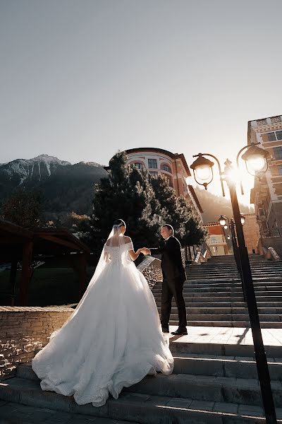 Wedding photographer Denis Vyalov (vyalovdenis). Photo of 4 December 2023