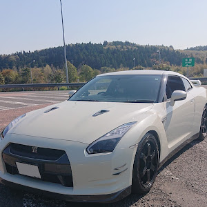 NISSAN GT-R R35