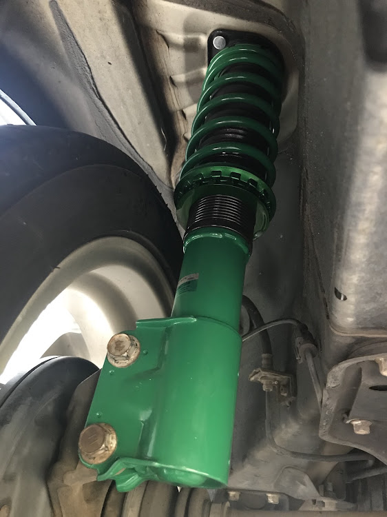 R2のTEIN・車高調・STREET BASISZに関するカスタム事例の投稿画像2枚目