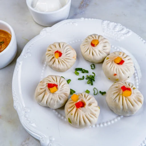 Veg Momos Steam (6 Pcs)