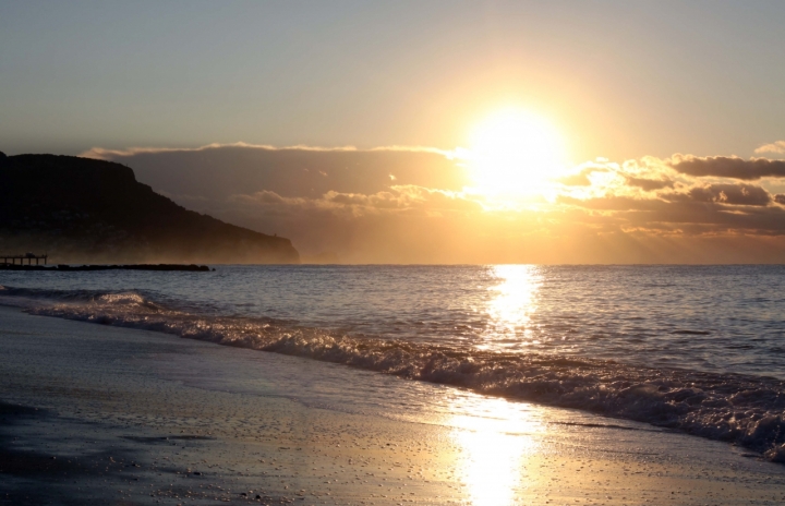 Alba a Pietra Ligure di Massimo Tiozzo