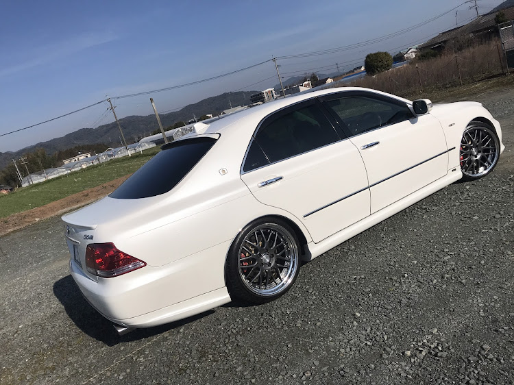 クラウンアスリートの洗車に関するカスタム事例の投稿画像2枚目