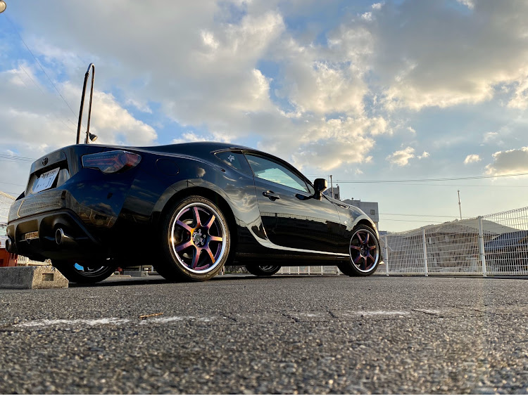 86のホイール交換・洗車・マジョーラ・workwheelsに関するカスタム事例の投稿画像1枚目