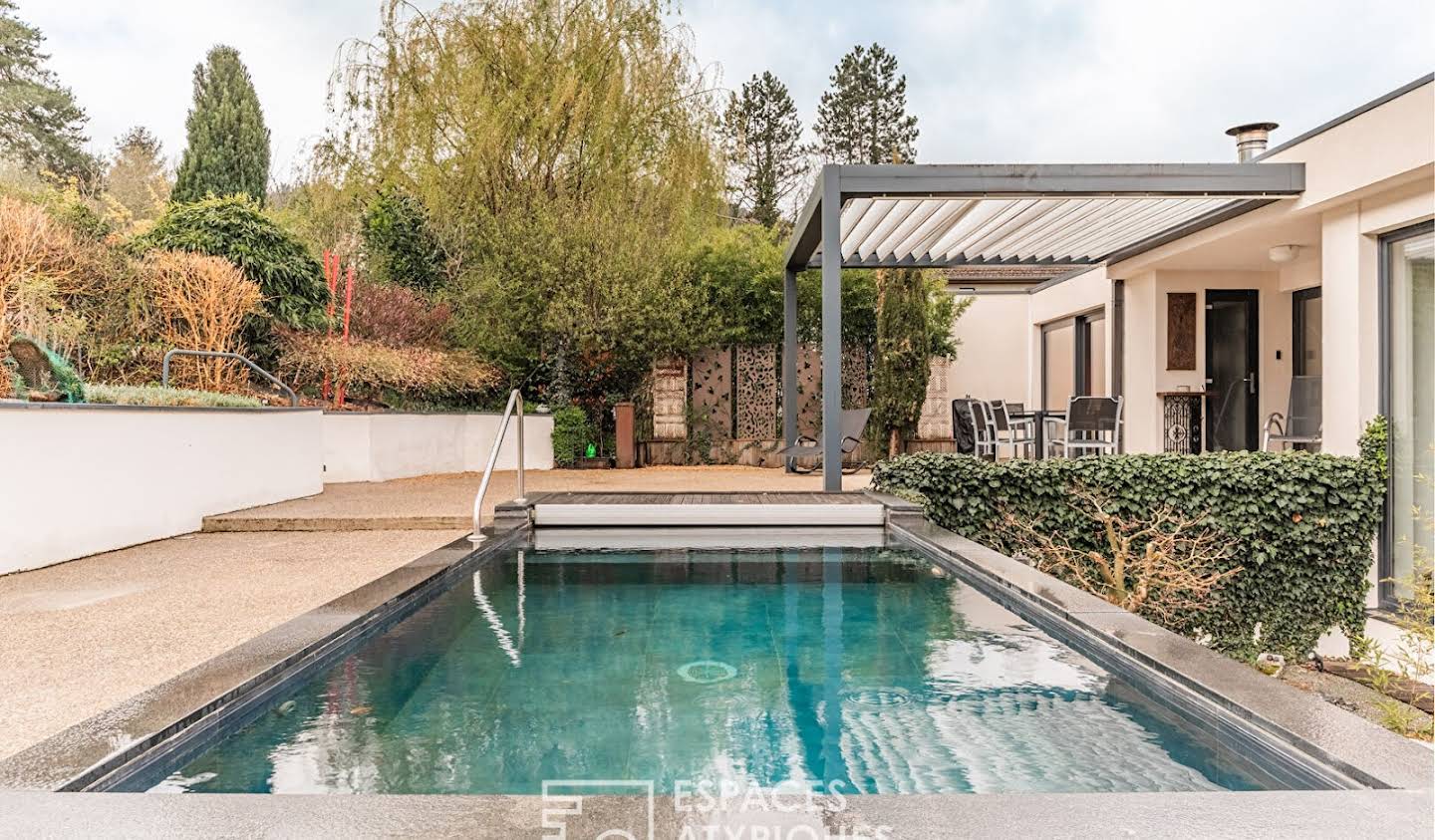 House with pool and terrace Buhl