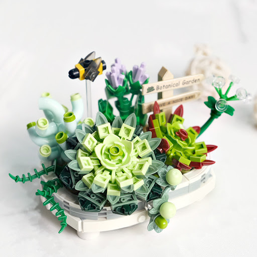 Title 4, Girls Gifts Home Furnishings Assembling Bouquet...