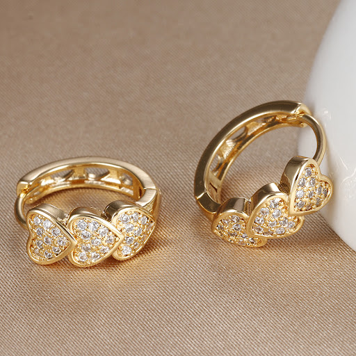 Title 4, Electroplated simple three heart shape diamond ...
