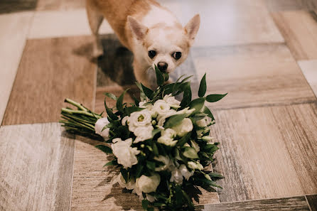 Fotógrafo de casamento Inga Kagarlyk (ingalisova). Foto de 23 de janeiro 2020