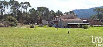 maison à Villecroze (83)