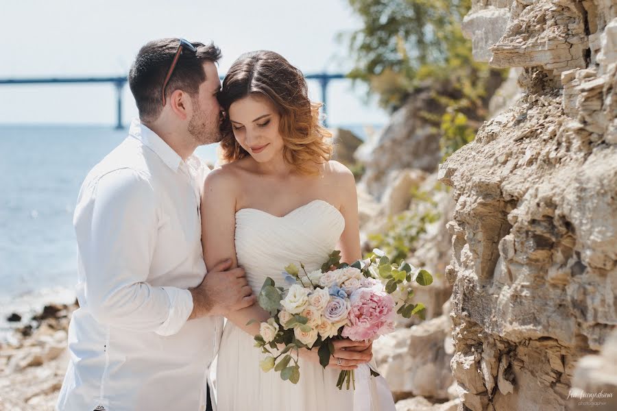 Fotógrafo de casamento Ira Vanyushina (vanyushina). Foto de 22 de julho 2016