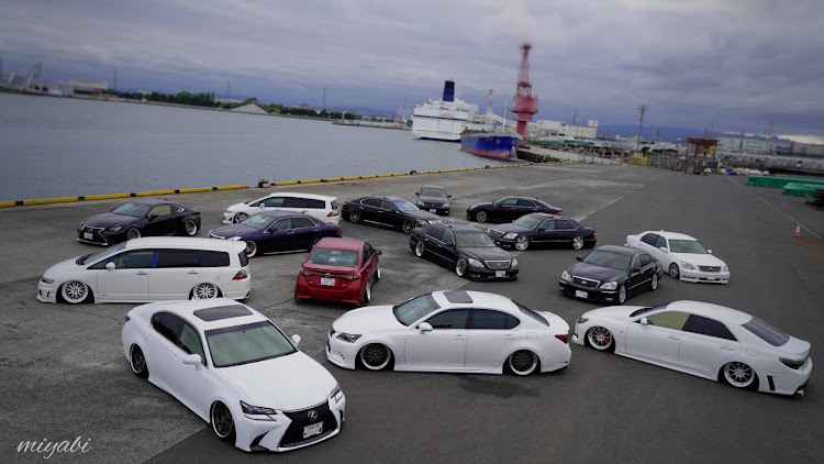 セルシオのセルシオ30後期・撮影会・最高な写真・６月もよろしくお願いしますに関するカスタム事例の投稿画像4枚目