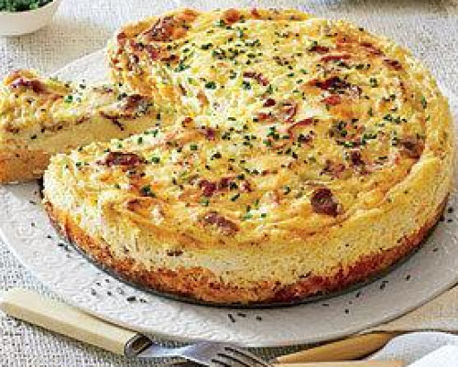 Bacon and Cheddar Grits Quiche