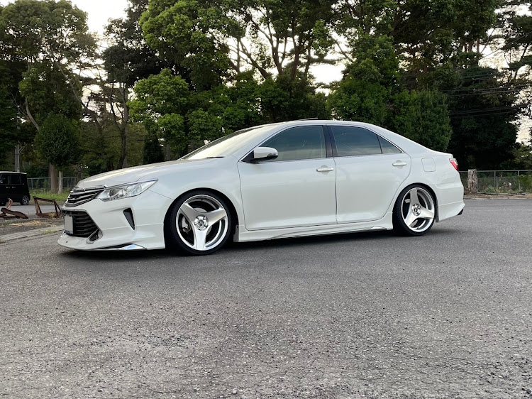 カムリの50カムリ後期・RYVER S003H・SIMPLE CUSTOMに関するカスタム事例の投稿画像1枚目