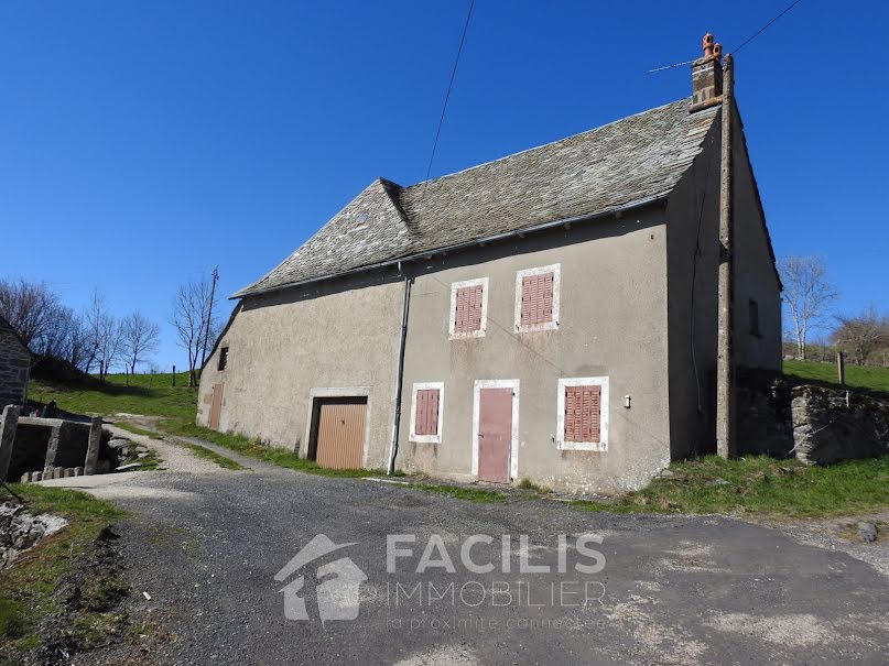 Vente ferme 3 pièces 50 m² à Laguiole (12210), 94 000 €