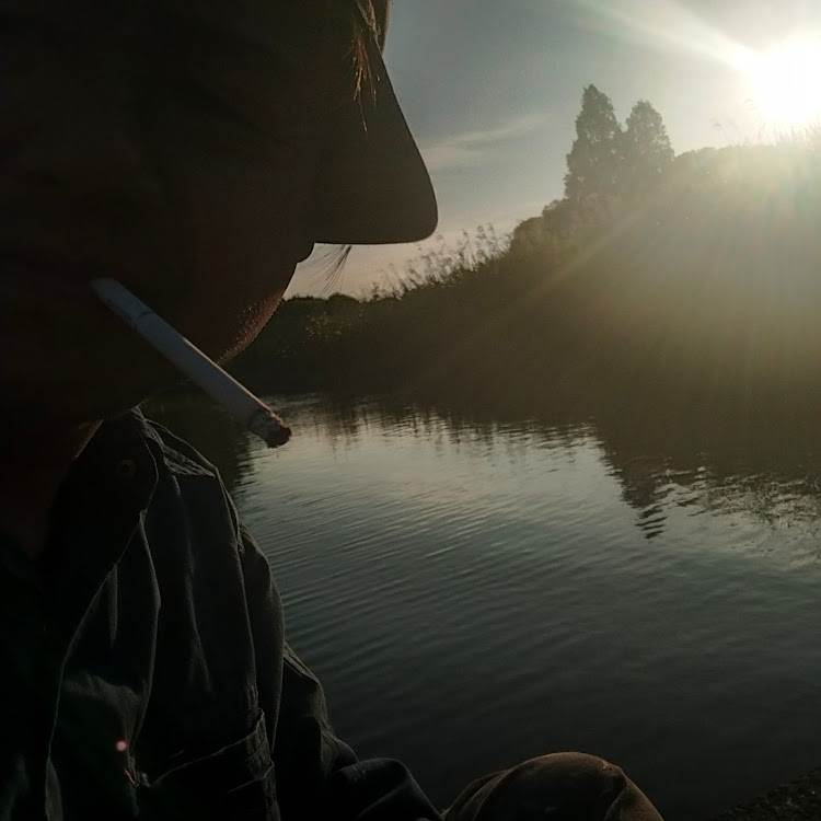 それいけプラ活シュナ丸ちゃん🐶さんが投稿した謝謝会・釣り・アナるウナる倶楽部・うなぎ・裸足さん由〇川釣れていきなさいに関するカスタム事例の投稿画像6枚目