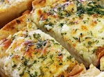 Recipe: Bubbly Cheese Garlic Bread was pinched from <a href="http://what2cook.net/2013/07/07/bubbly-cheese-garlic-bread/" target="_blank">what2cook.net.</a>