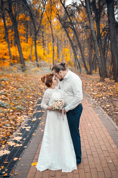 Wedding photographer Lena Smirnova (lsphotographynn). Photo of 16 October 2023