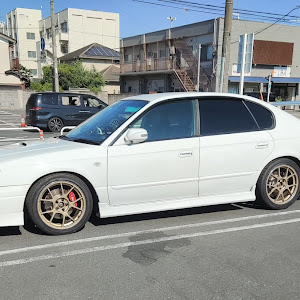 レガシィB4 BE5