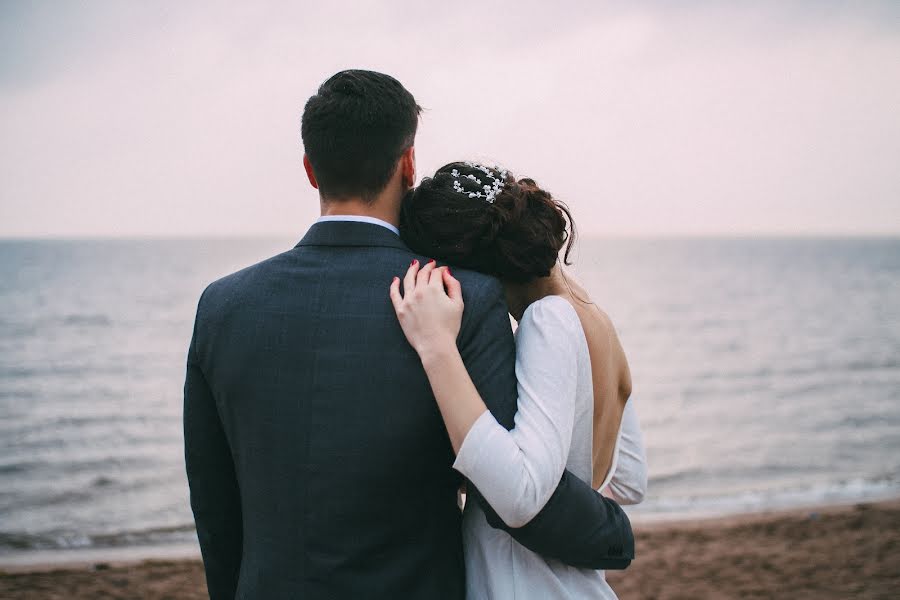 Fotógrafo de casamento Daniil Virov (virov). Foto de 13 de janeiro 2016