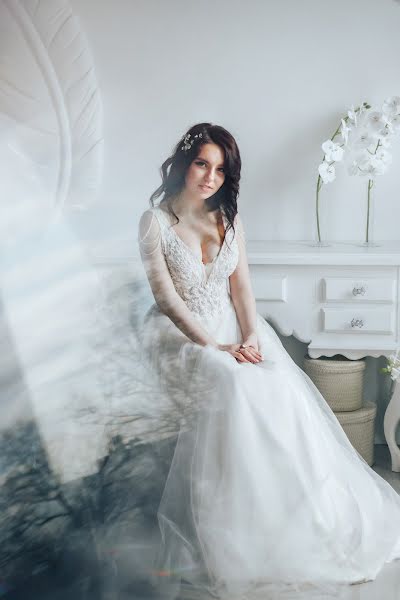 Wedding photographer Lana Potapova (lanapotapova). Photo of 20 April 2019