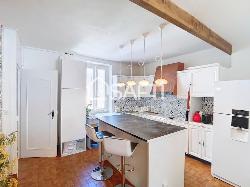 Vente maison 5 pièces 140 m² à Montceau-les-Mines (71300), 153 000 €